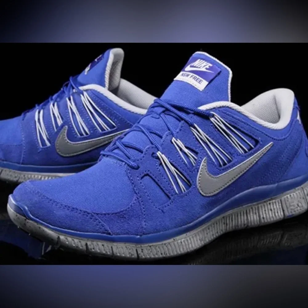 Nike Men's Royal Blue Sneakers